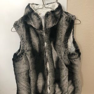 Fur vest